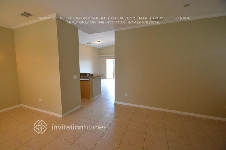 Building Photo - 16112 SW 63rd Ter
