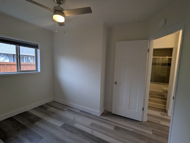 Building Photo - 402 NW 12th St