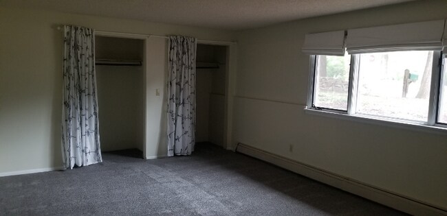 Building Photo - 3420 Clubheights Dr