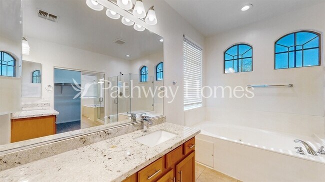 Building Photo - 43448 Askew Dr