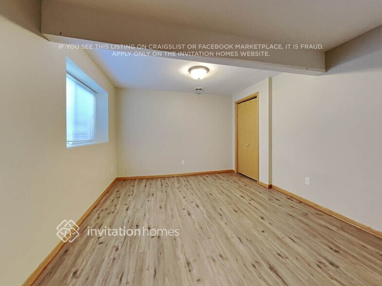 Building Photo - 85 Grove St