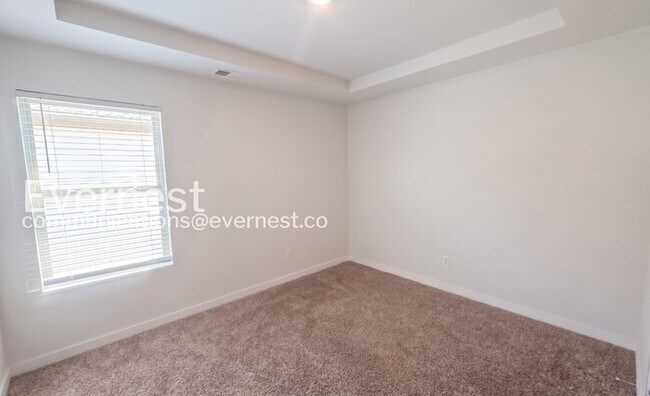 Building Photo - 4 Bed, 3 Bath Home with Garage / Pet-Friendly / Available Now!