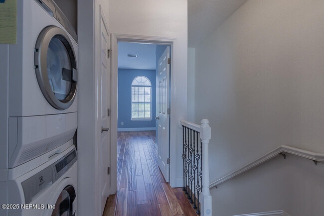 Building Photo - 4422 Capital Dome Dr