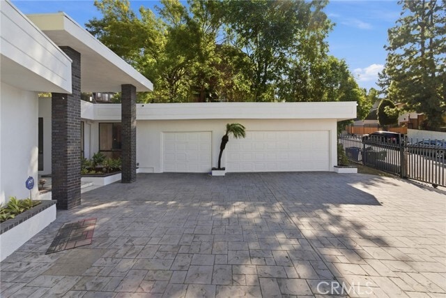 Building Photo - 3329 Dona Rosa Dr