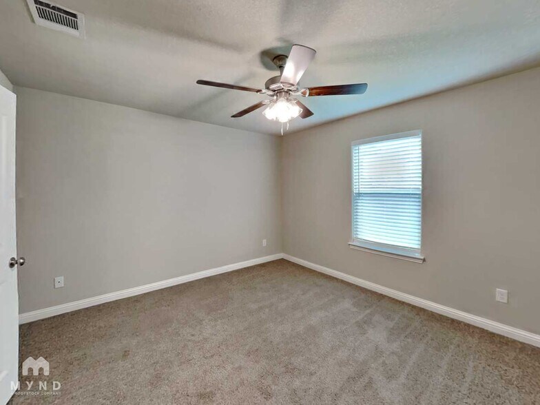 Building Photo - 730 Rolling Terrace Cir