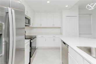 Building Photo - 18461 Copperhead Ct N