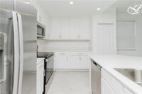 Building Photo - 18461 Copperhead Ct N