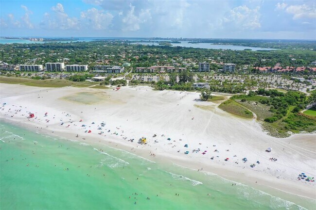 Building Photo - 131 Whispering Sands Cir