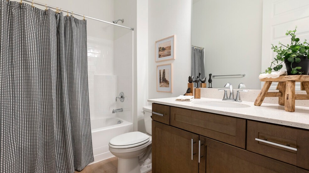 Bath #2 - 531 N Legend Way