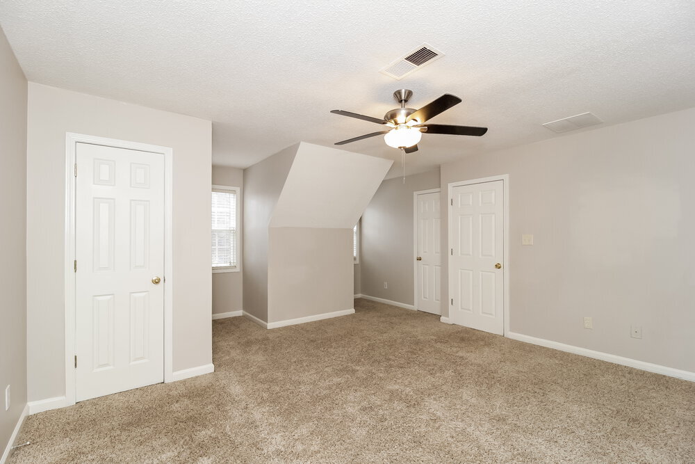 Building Photo - 155 Avondale Cir