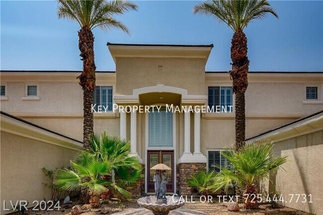 Building Photo - FULLY FURNISHED 5 BEDROOM + DEN HOME WITH ...