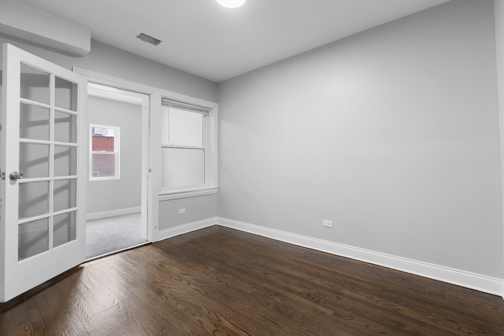 Building Photo - 8129 S Maryland Ave