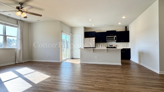 Building Photo - 441 Tributary Cir