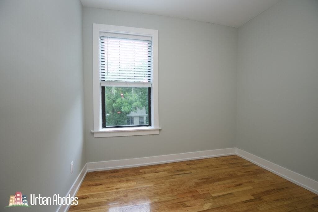 Building Photo - 3908 N Janssen Ave