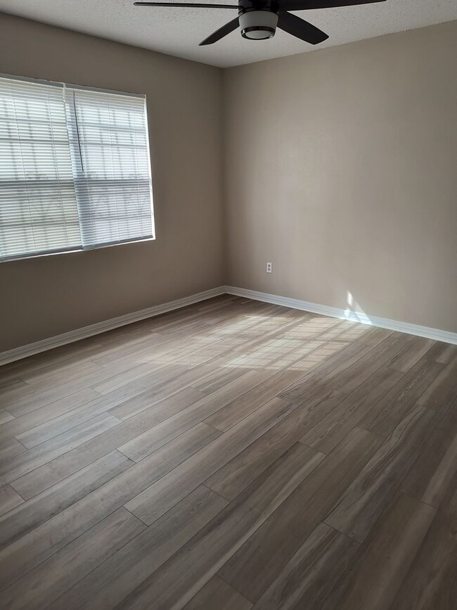 Building Photo - Single Family Home for Rent