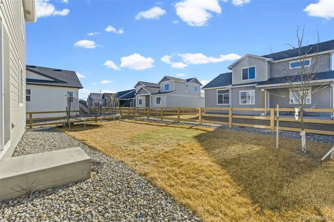 Building Photo - Windsor Home