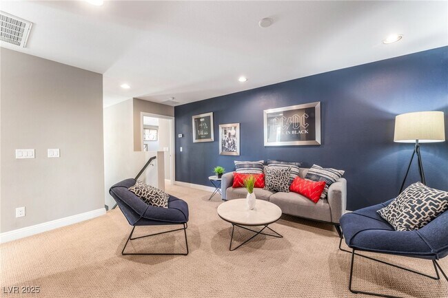 Building Photo - 1506 Visible Ave