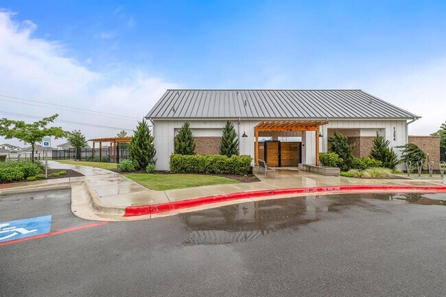 Building Photo - 1210 Teychas Dr