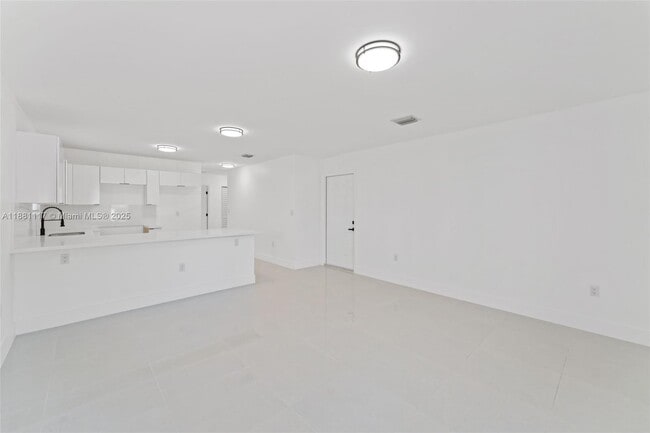 Building Photo - 1556 NW 68th Terrace