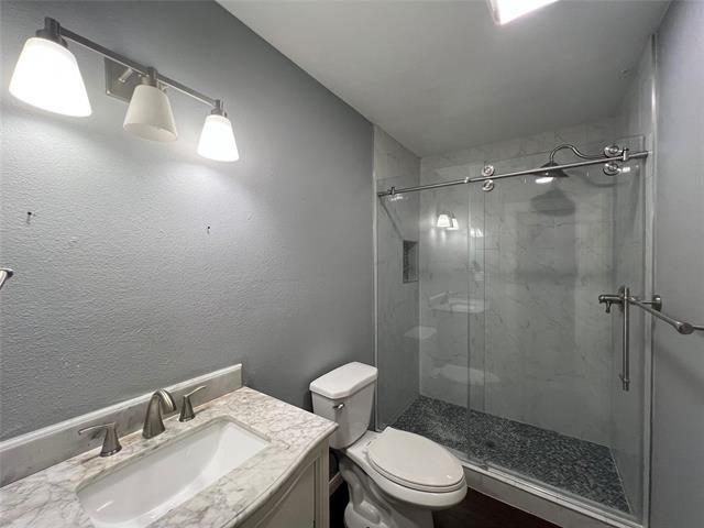 Building Photo - 1704 S Polk St