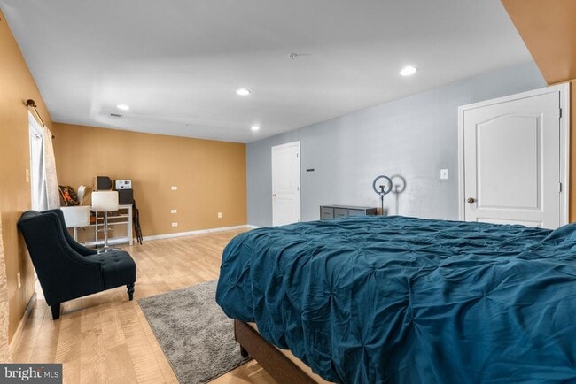 Building Photo - 15305 Kettlebaston Ln