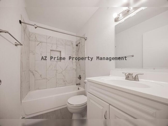 Building Photo - 2141 E Kirkland Ln