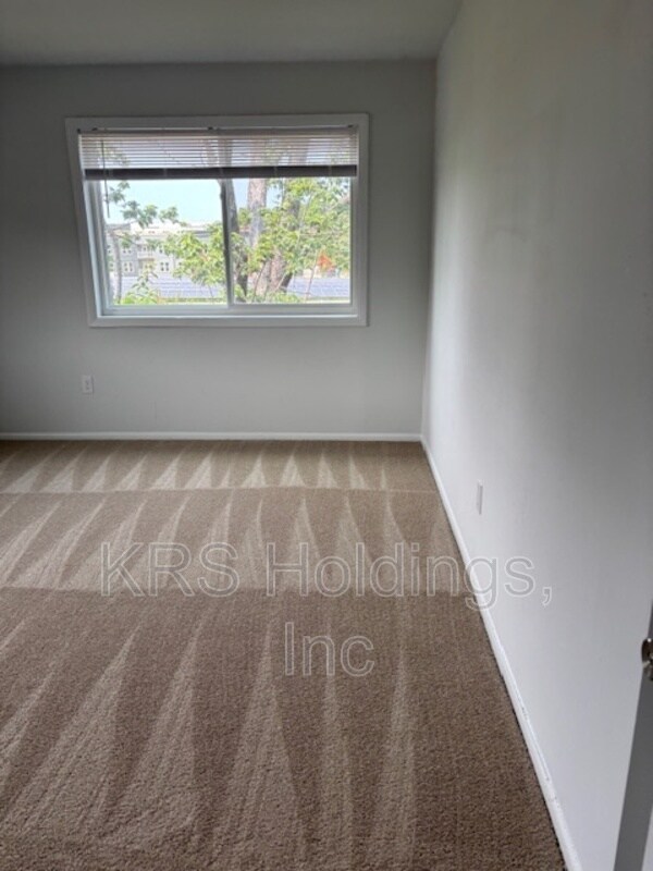Building Photo - 5604 Crenshaw Rd