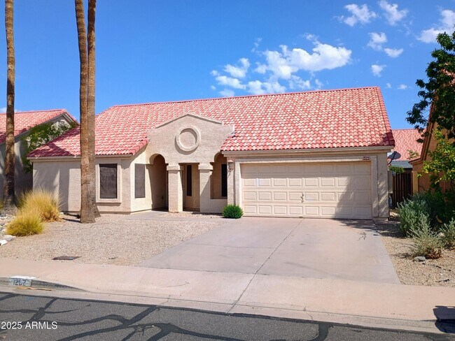 Primary Photo - 1262 E Mineral Rd