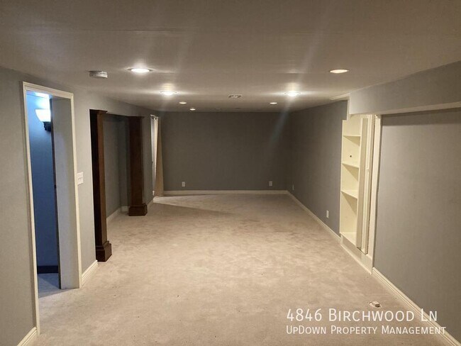 Building Photo - 4846 Birchwood Ln