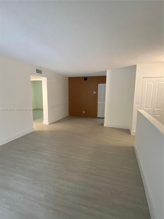 Building Photo - 3500 Gateway Dr
