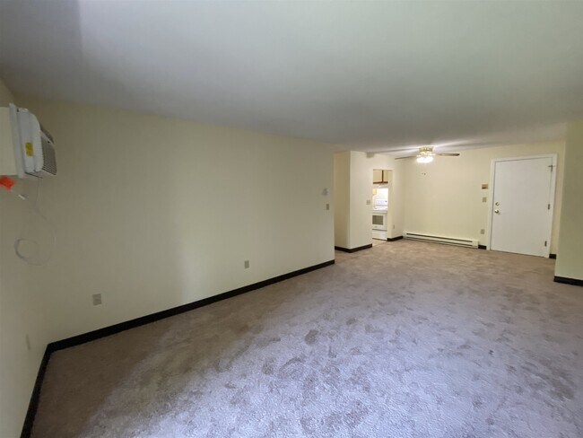 Building Photo - 133 Eastern Ave