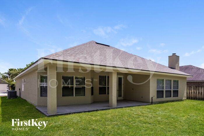 Building Photo - 2516 Cedar Trace Dr W