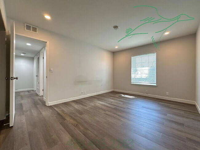 Building Photo - 1910 Mt Vernon Ct