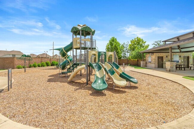 Building Photo - 15818 Weston Ridge Dr