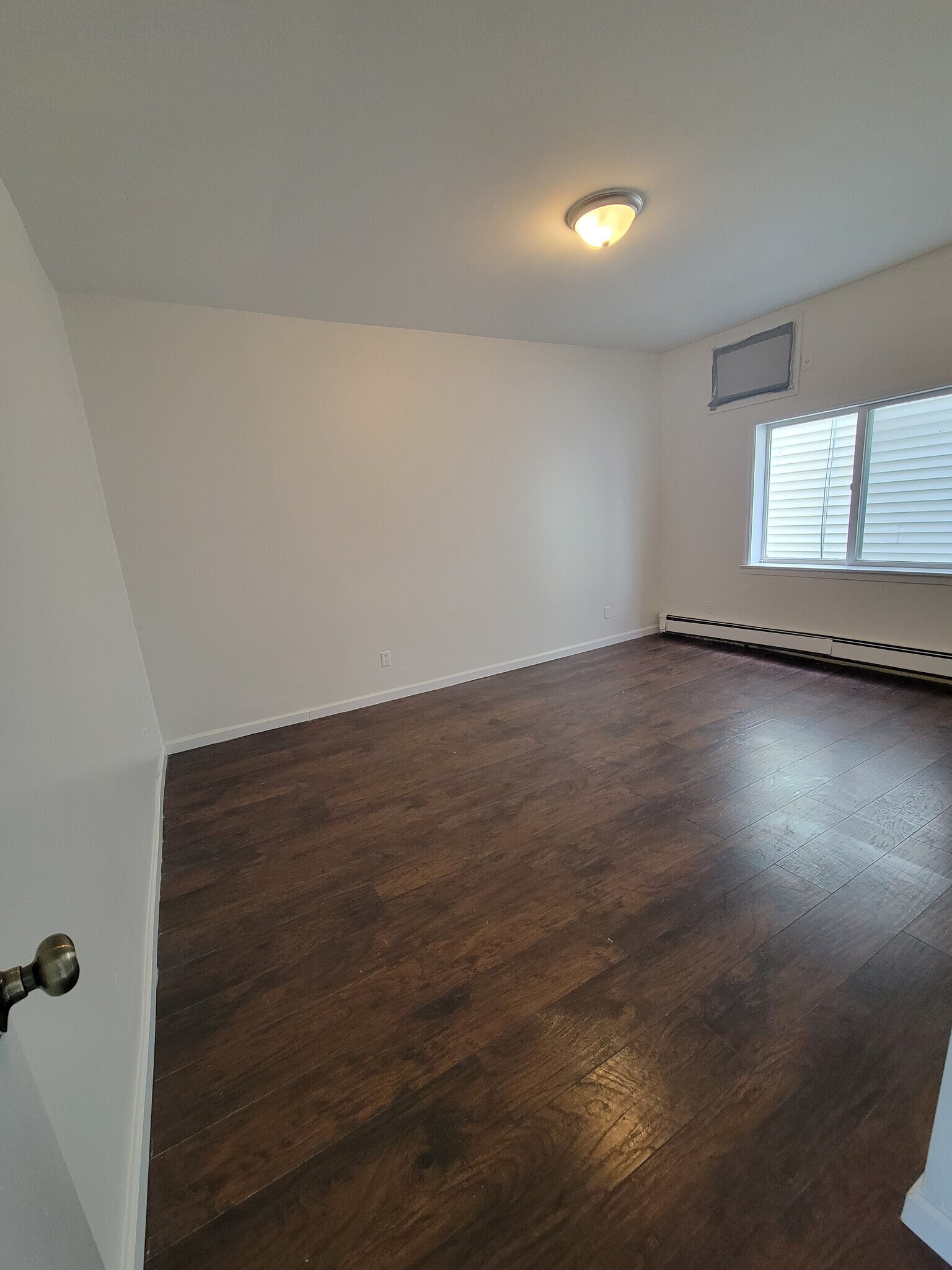 Building Photo - 389 Avenue E