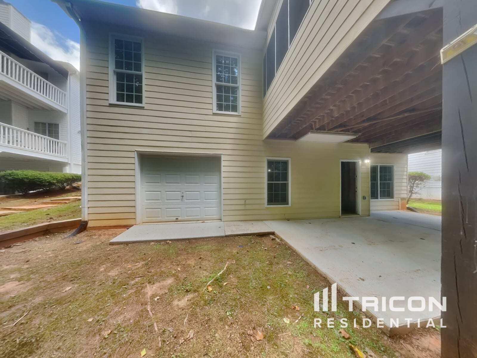 Building Photo - 1046 Dalby Way