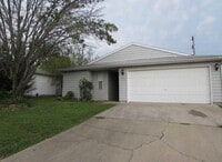 Building Photo - 239 Fox Ridge Rd