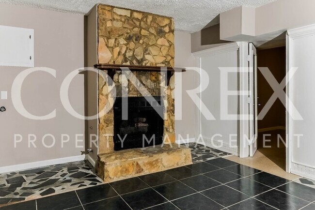 Building Photo - Beautiful, Spacious Home