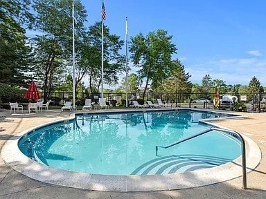 Building Photo - 38 Village Rd