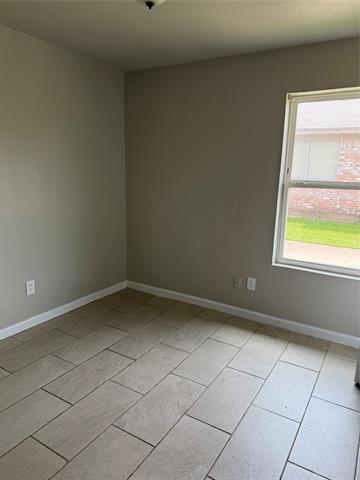 Building Photo - 2333 Lido Ln