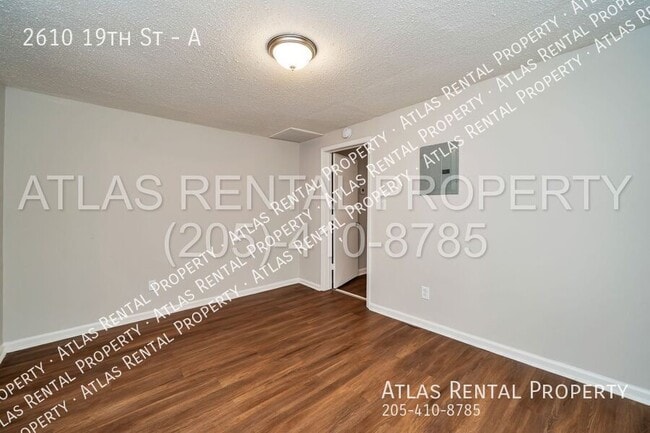 Building Photo - 2610 19th St