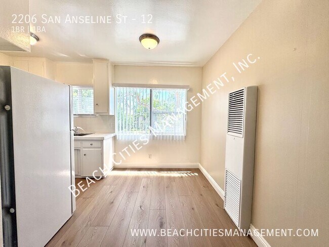 Building Photo - 2206 San Anseline Ave
