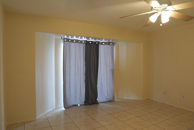 Building Photo - 31510 Avenida Del Padre
