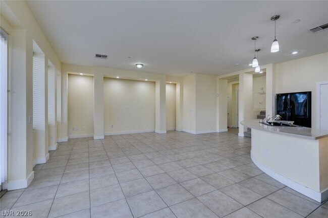 Building Photo - 228 Frapuccino Ave