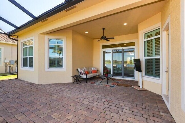 Building Photo - 9051 SW Pepoli Way