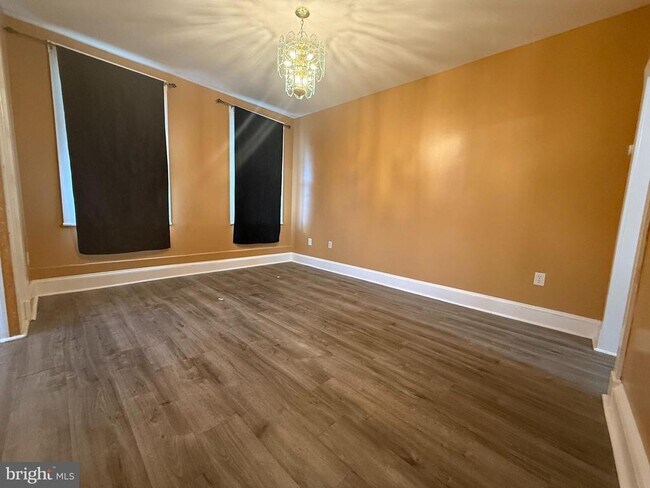 Building Photo - 720 Springfield Ave