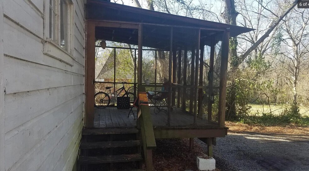 Building Photo - 341 Athens Ave