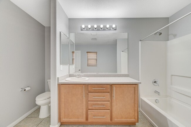 Building Photo - 5593 Markley Ave