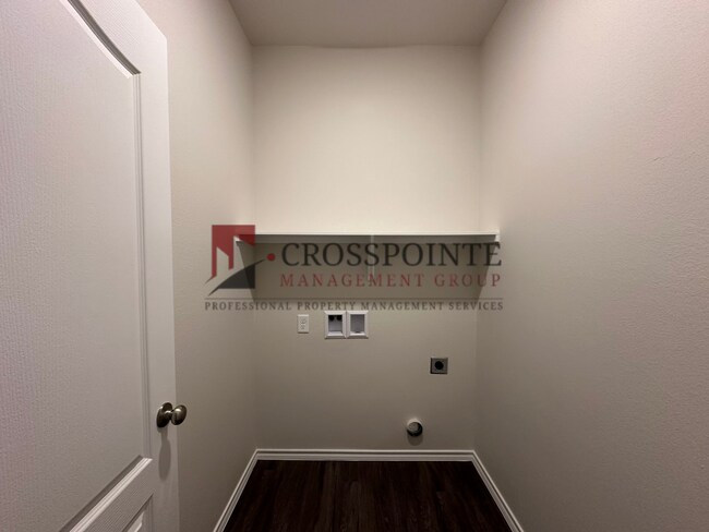 Building Photo - 4 Bedroom 2 Bath in Whitehouse ISD!