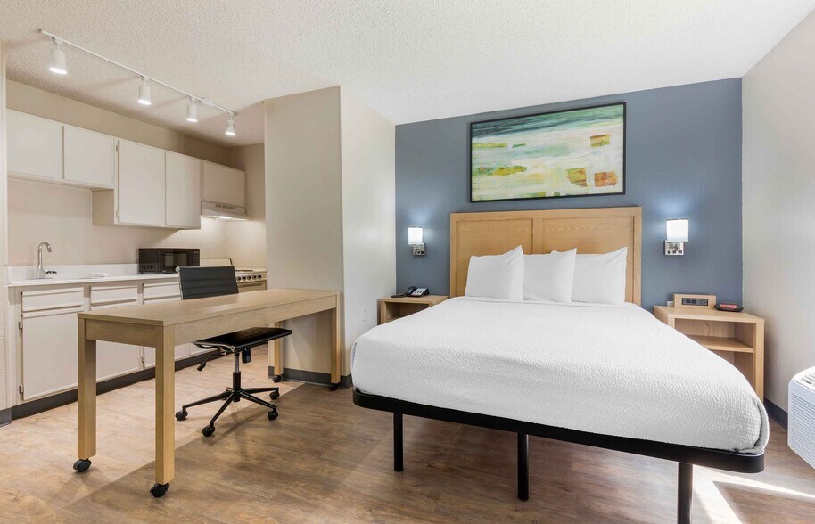 Building Photo - Furnished Studio-Arlington - Six Flags